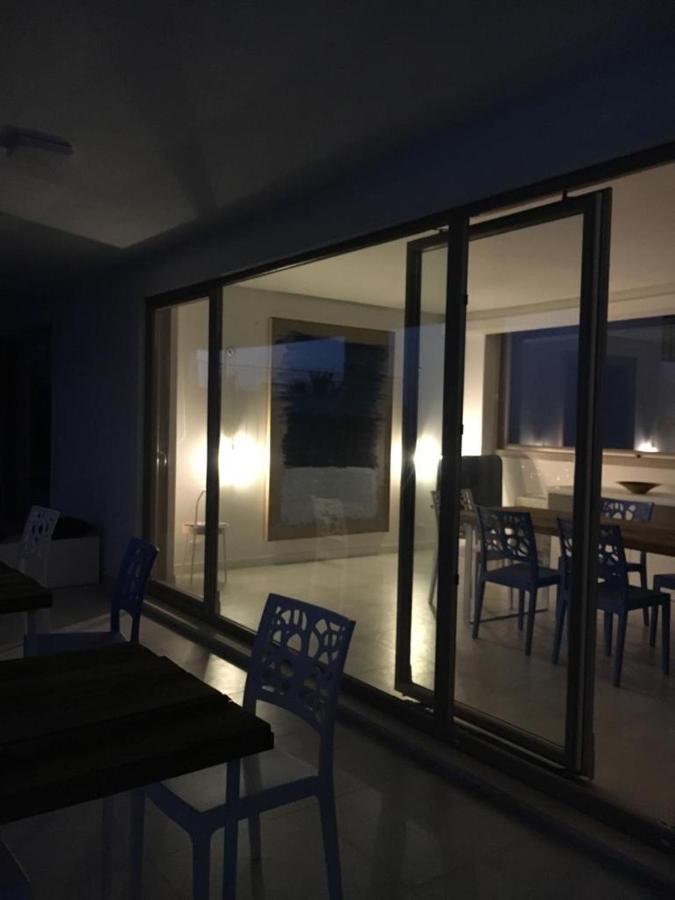 Luxury Villa Blue&Blanc Piscina A Sfioro Isola Diamante Exterior foto