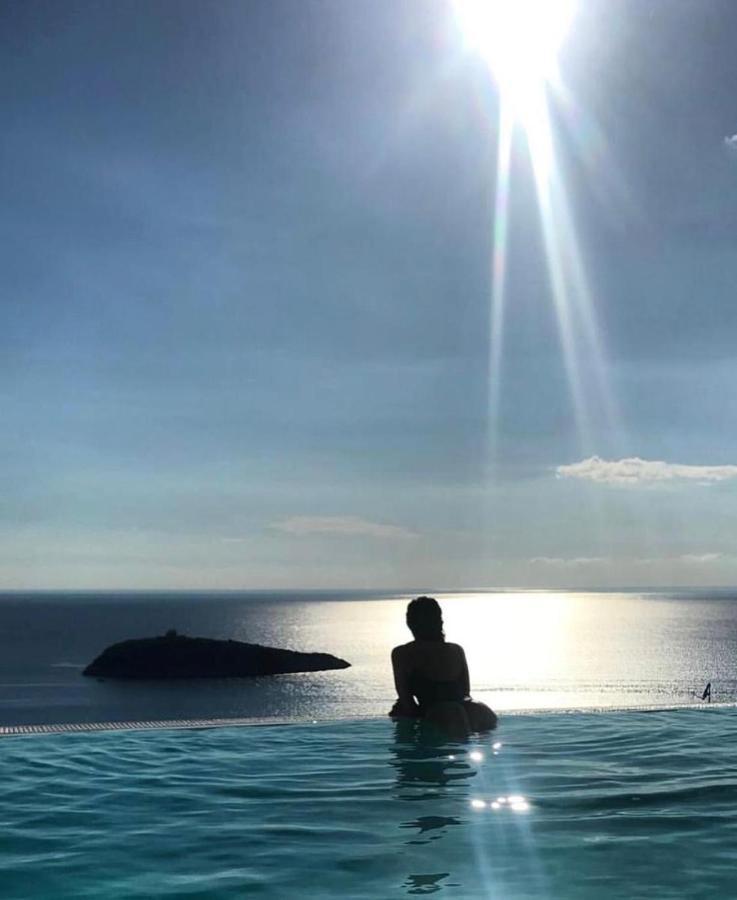 Luxury Villa Blue&Blanc Piscina A Sfioro Isola Diamante Exterior foto